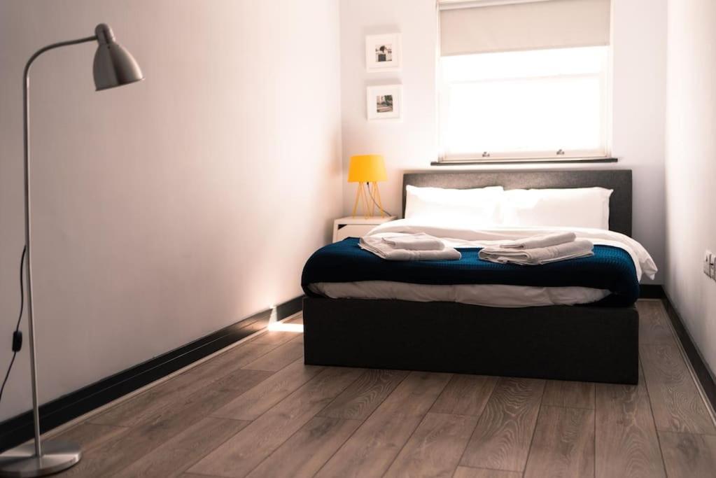 The Sunset Apartment - Margate Beach - By Goldex Coastal Breaks Exteriör bild